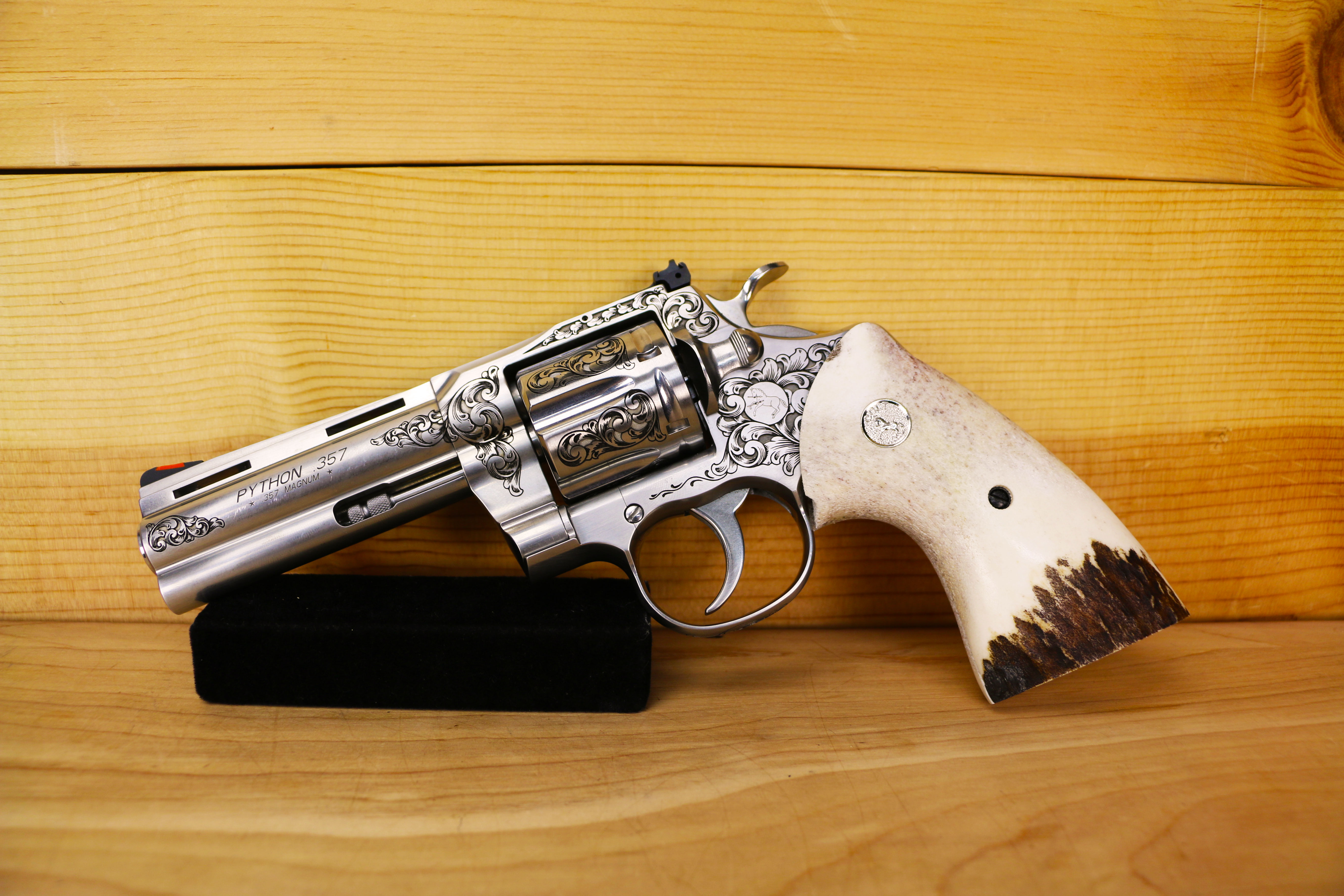 Custom & Collectible Engraved Colt Python CNCPYTHNSTAG4, 357 Magnum, 4.25", Stag Grips, Engraved Stainless Steel Finish, 6 Rds