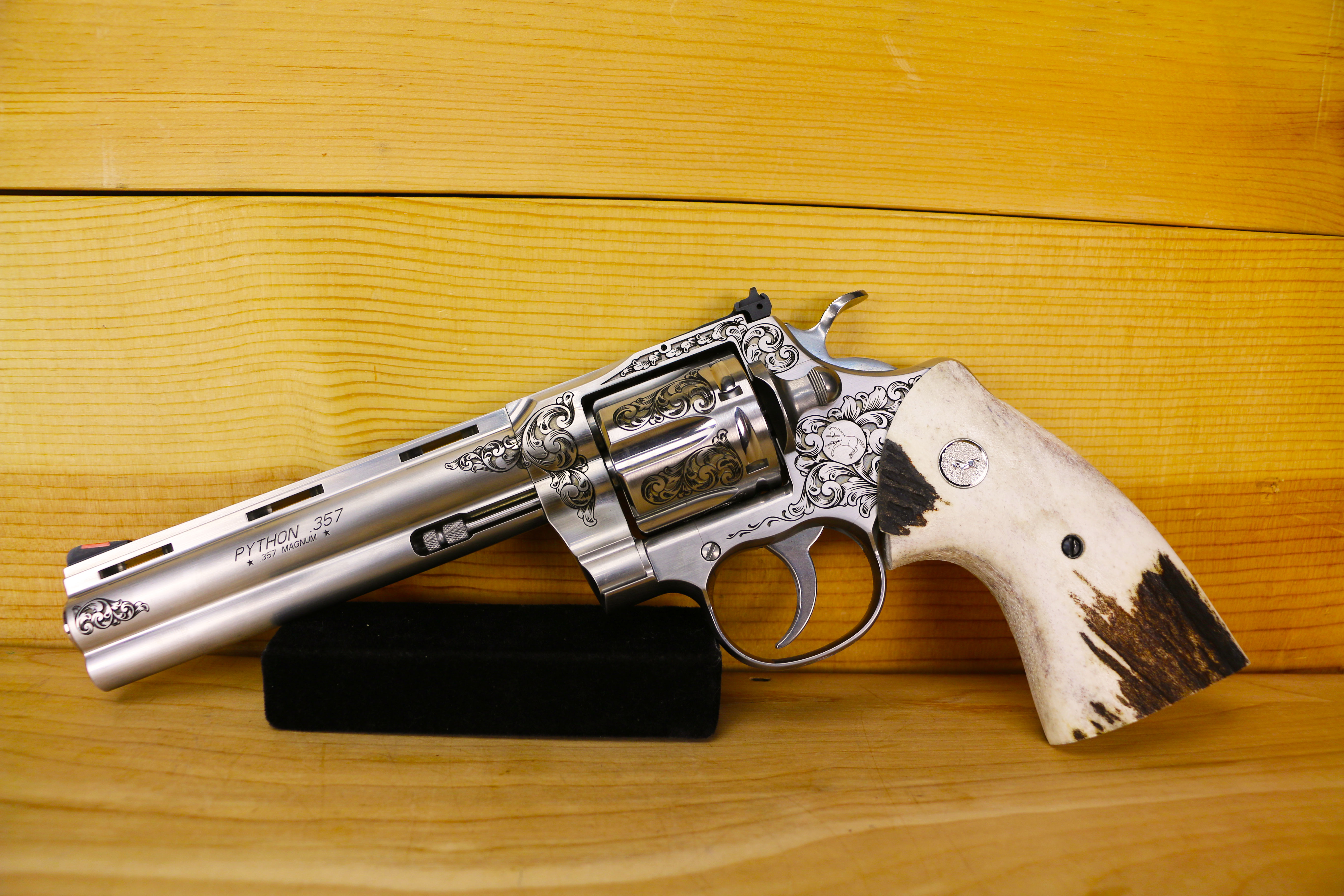 Custom & Collectible Engraved Colt Python CNCPYTHNSTAG6, 357 Magnum, 6", Stag Grips, Engraved Stainless Steel Finish, 6 Rds