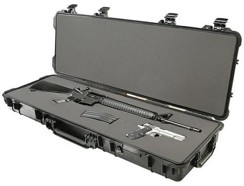 Pelican 1720000110 Black Rifle Case w//Wheels