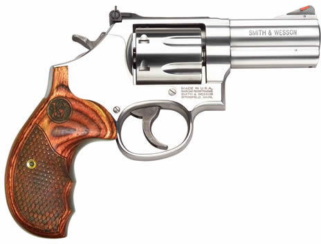 Smith & Wesson Model 629 Deluxe Revolver 150715, 44 Rem Mag, 3", Textured Wood Grips, Stainless Steel Finish, 6 Rds
